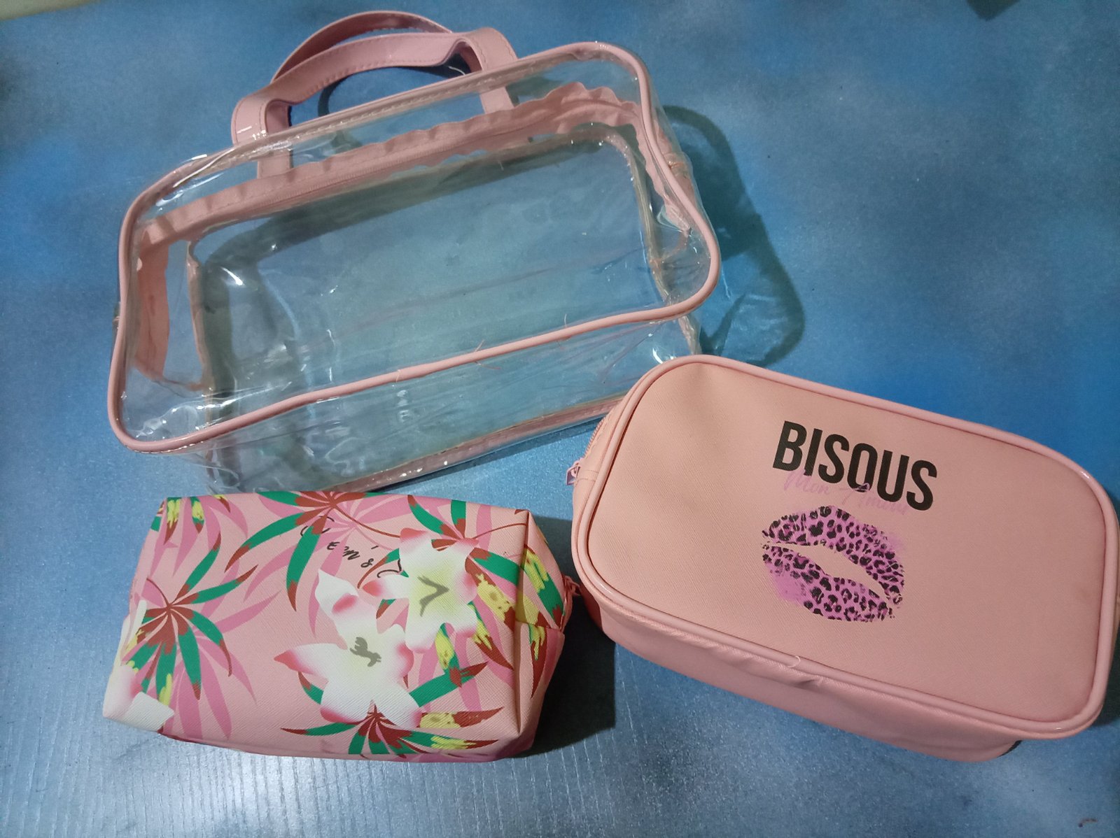 Serie de trousses de maquillage/skincare 