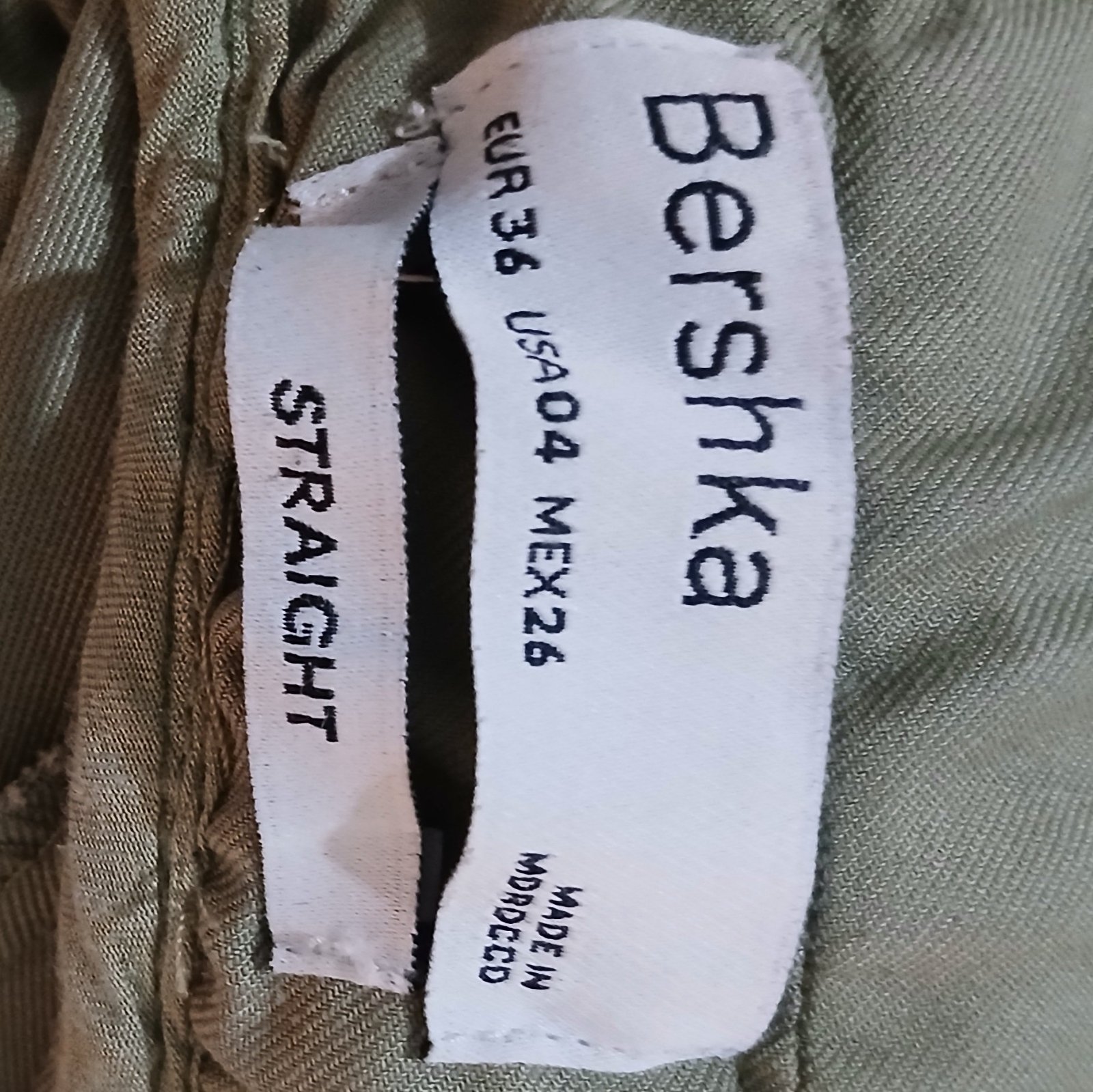 Pantalon bershka 