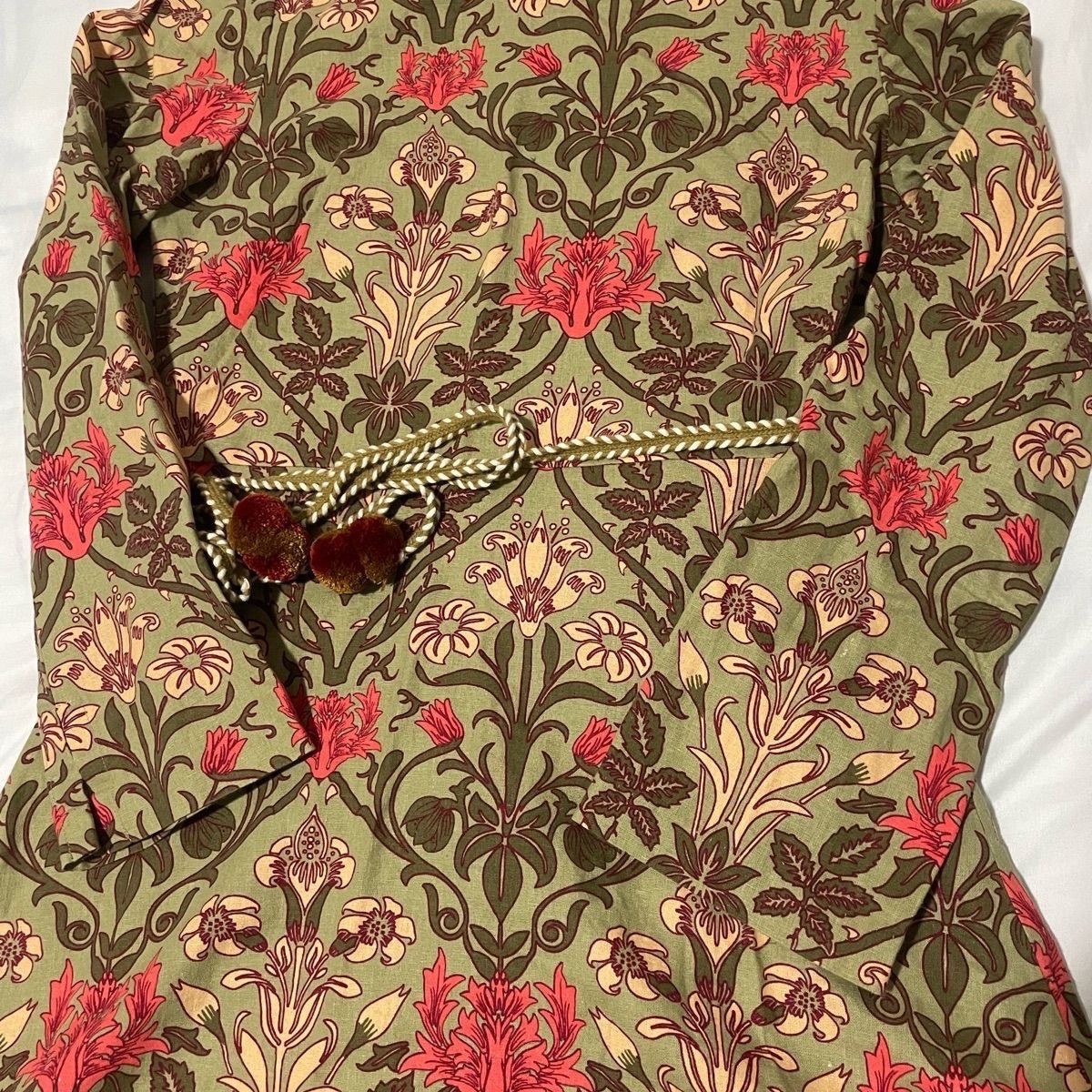 Zara Printed Floral Dress W/Belt Short dress made of a cotton and linen blend