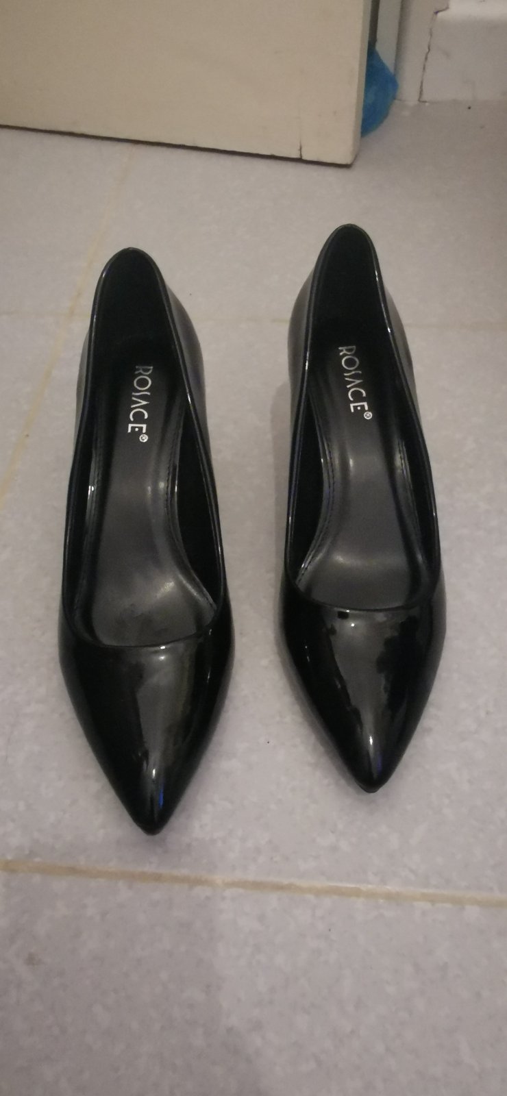 Escarpins noirs vernis à talons – pointure 40/41