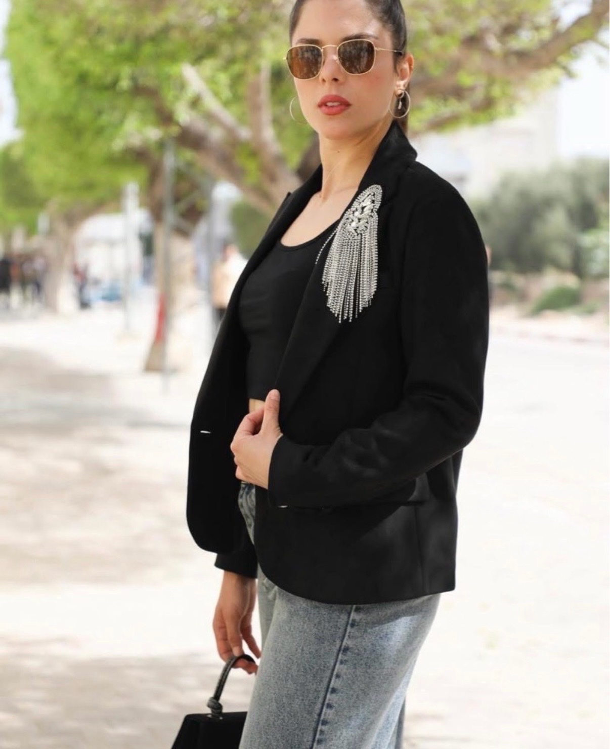 Veste noir brodée 