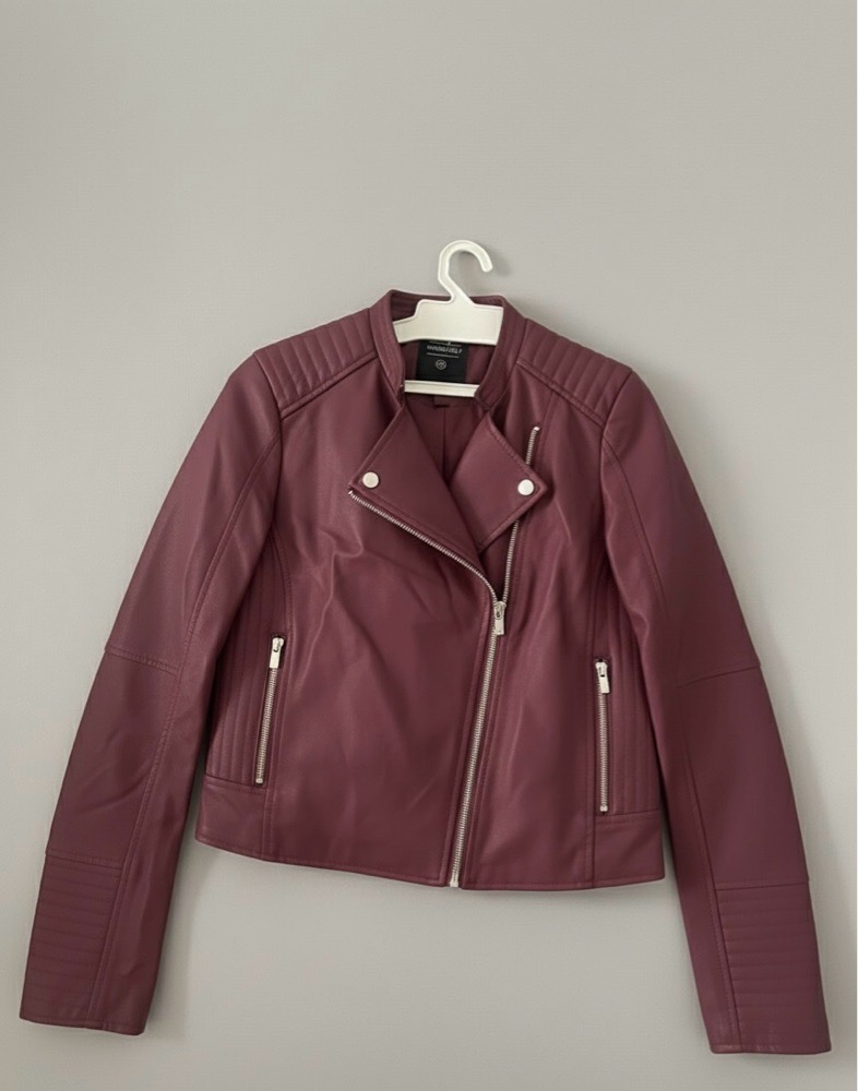 Veste en simili cuir taille M /S
