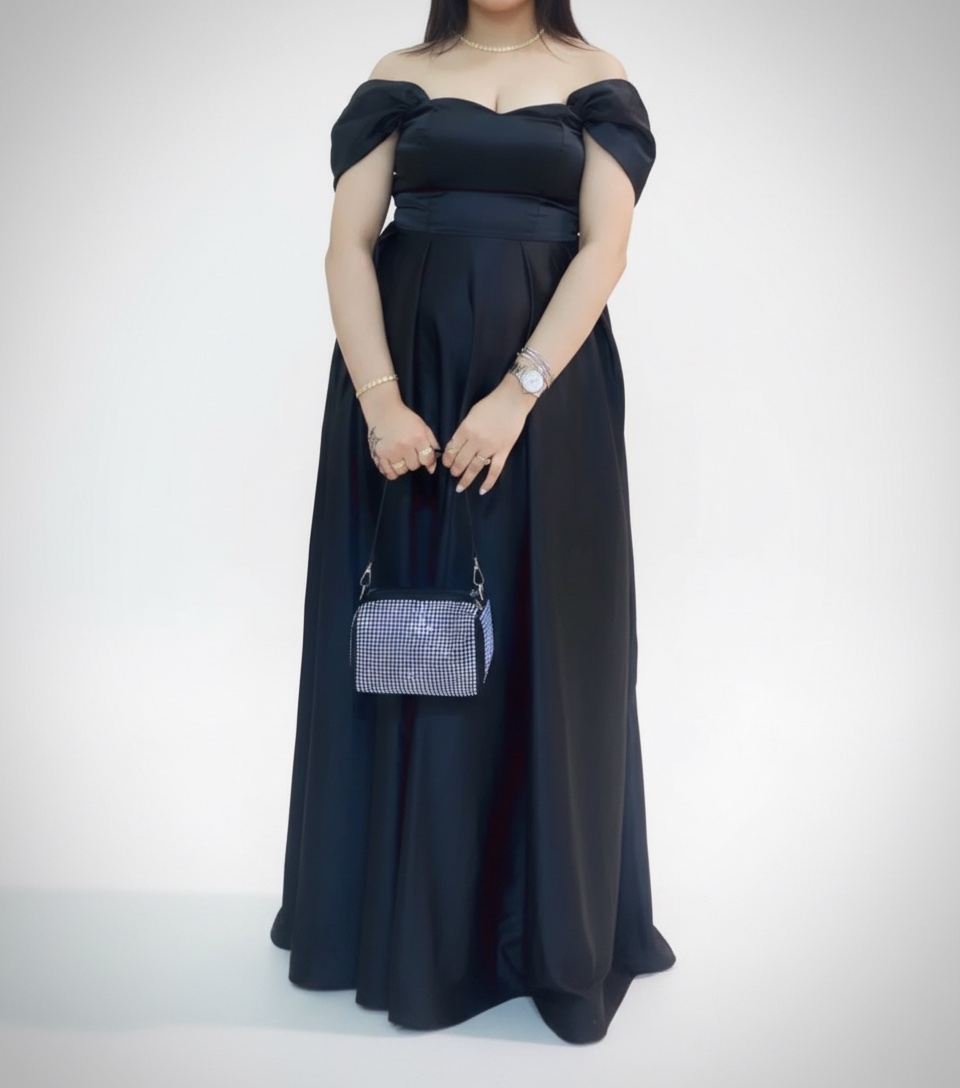 ‏robe satiné noir 