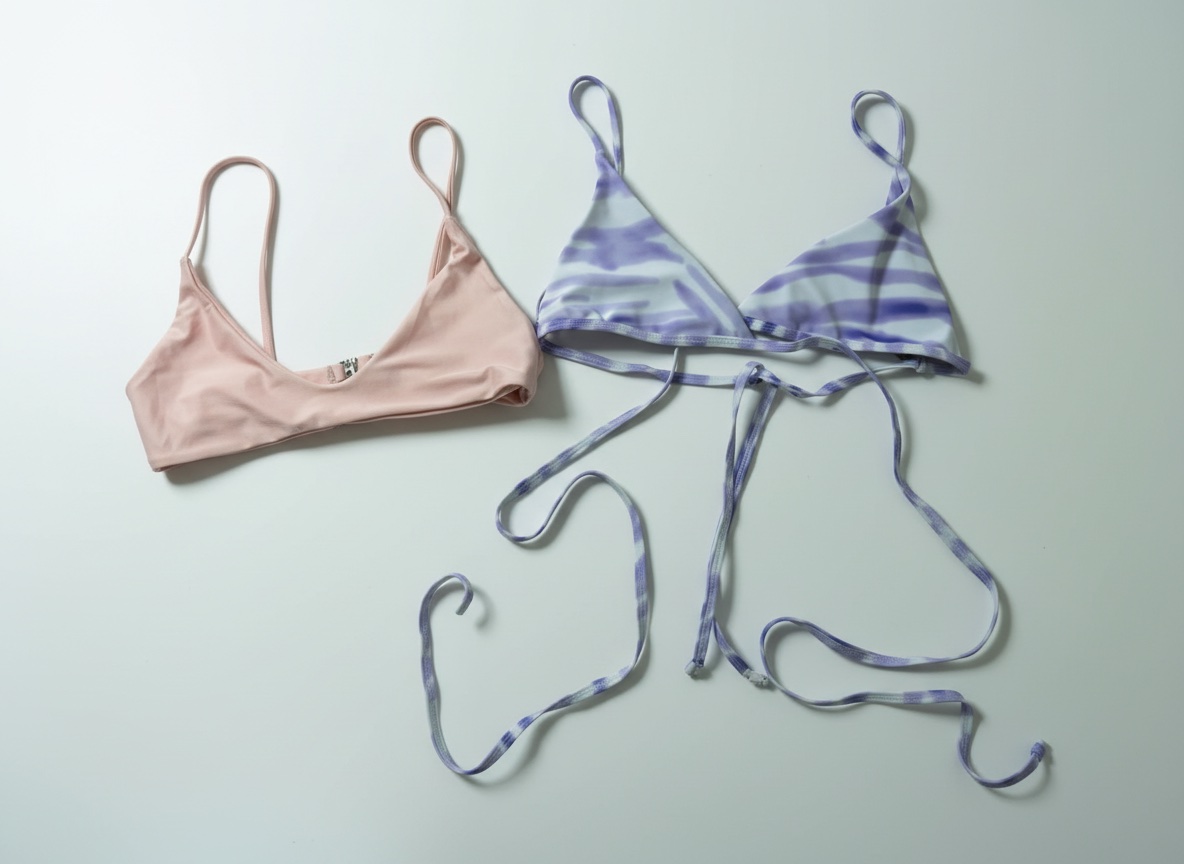 Lot 2 hauts de bikini 