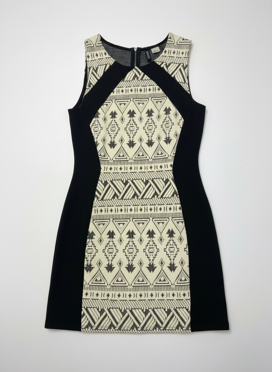 Robe courte à motifs ethniques