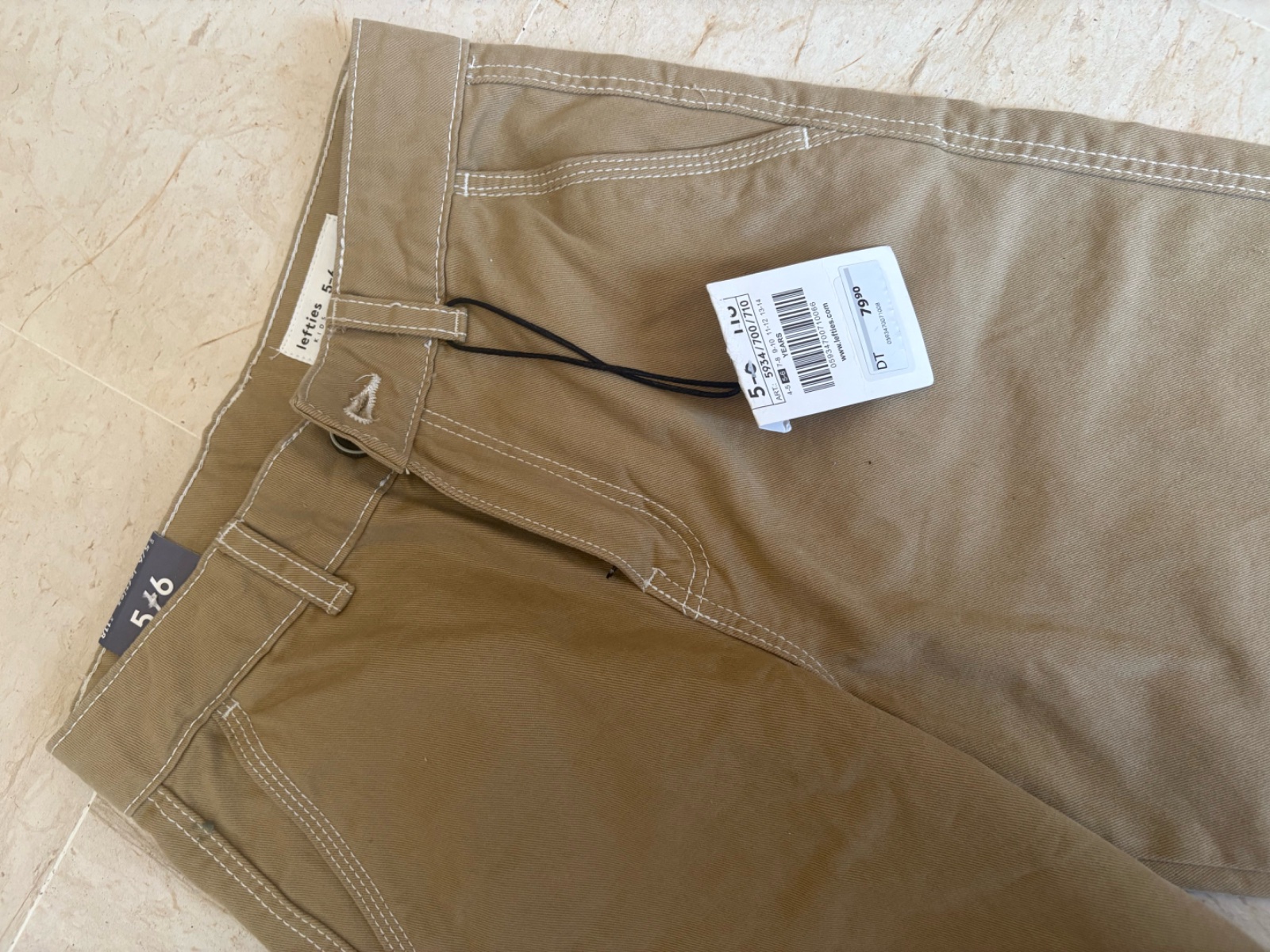 Lefties Pantalon chino beige jamais porte avec etiquettes