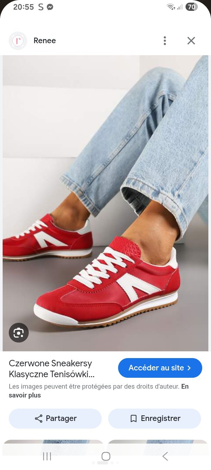 Baskets rouges