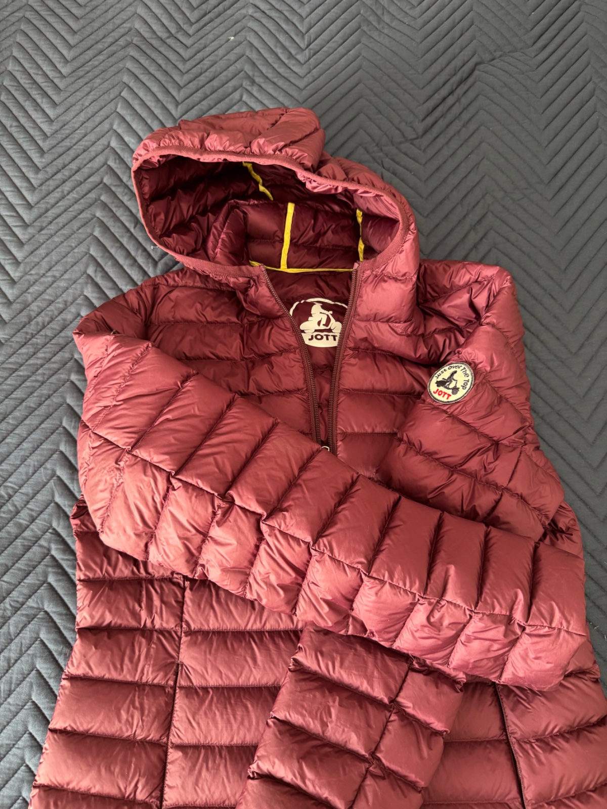 Manteau burgandi jott