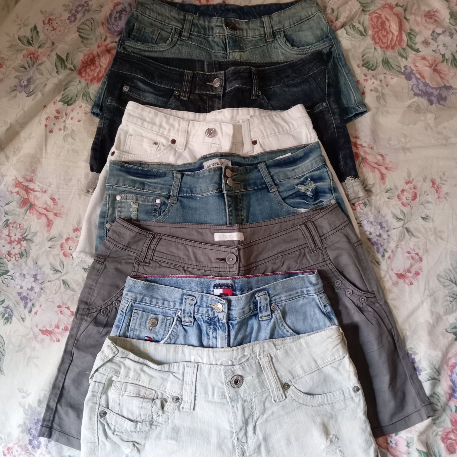 Lot 7 pcs 