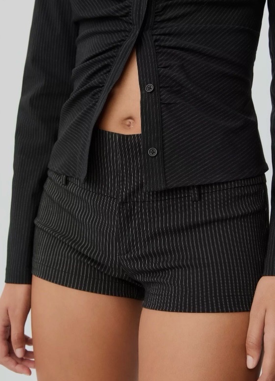 Short rayé taille M