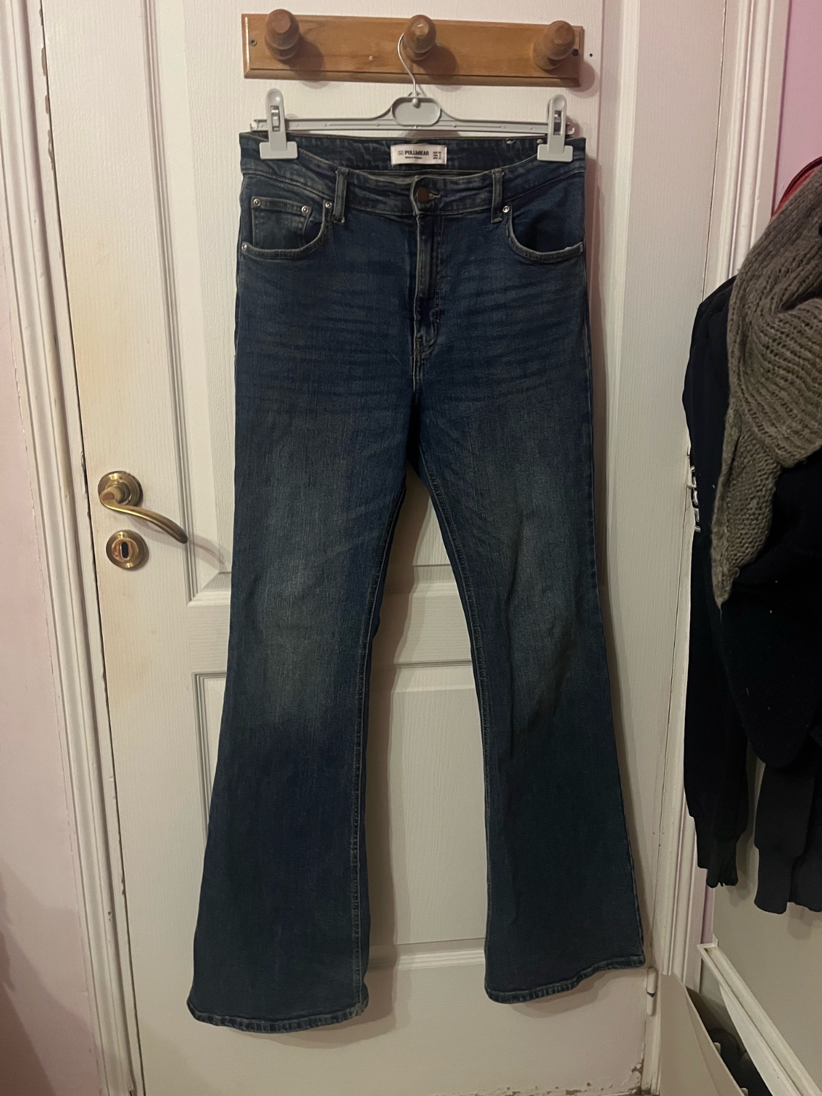 Jean patte d'éléphant bershka taille 40
