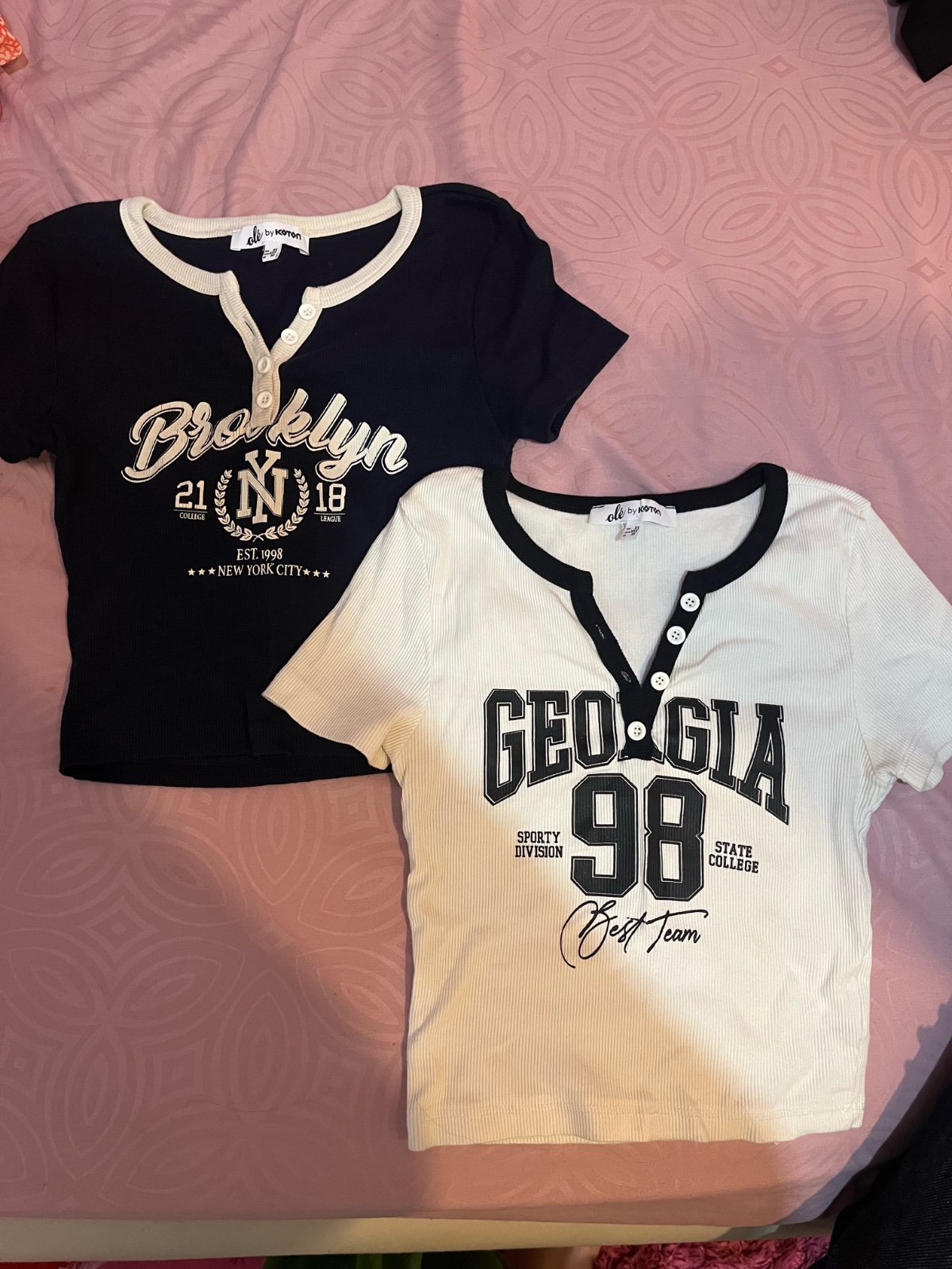 2 t-shirt jamais porté