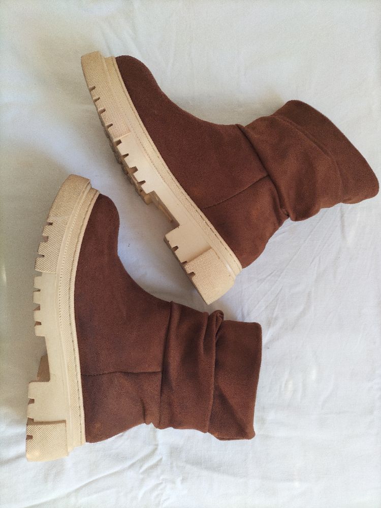 Des bottes Marron/Camel effet daim