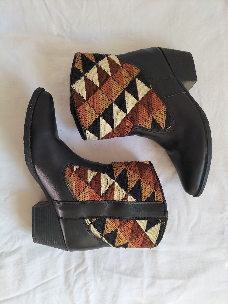 Bottes Cowboy noires / multicolores