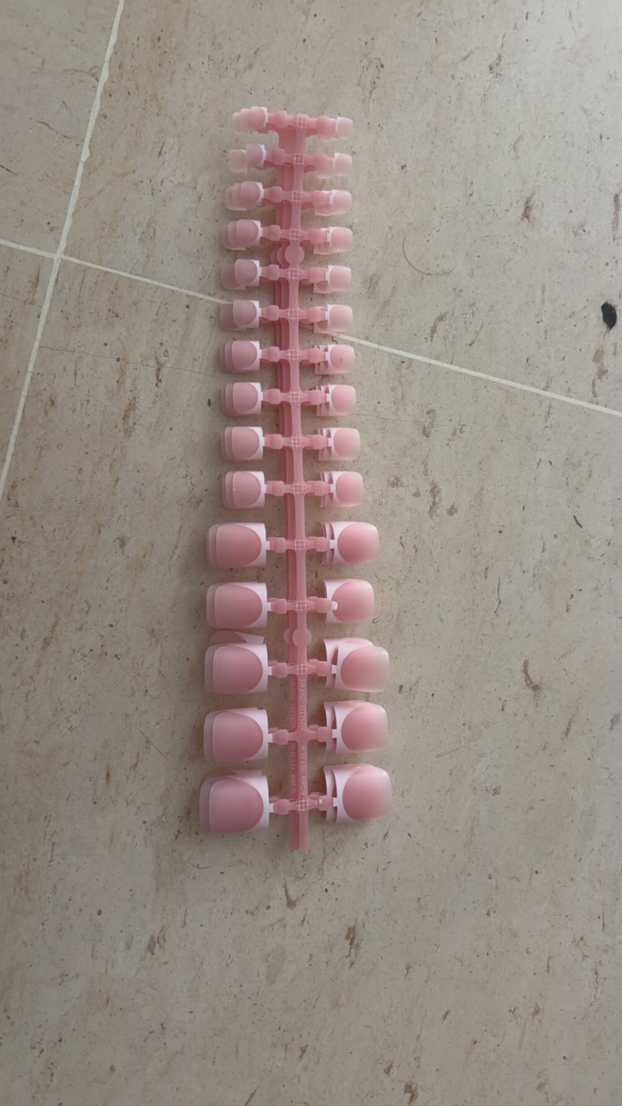 Faux ongles pieds 