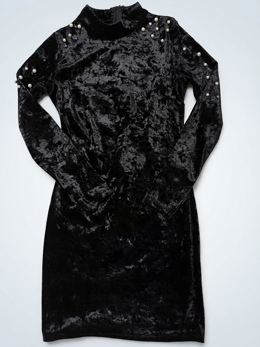 Robe noir daim