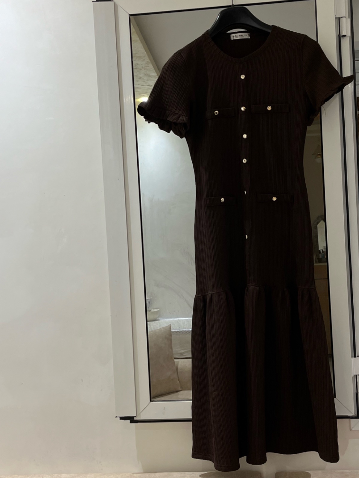 Robe marron foncé