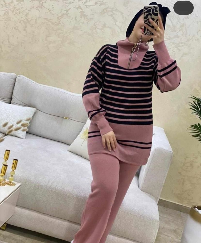 Set en laine neuf taille standard 