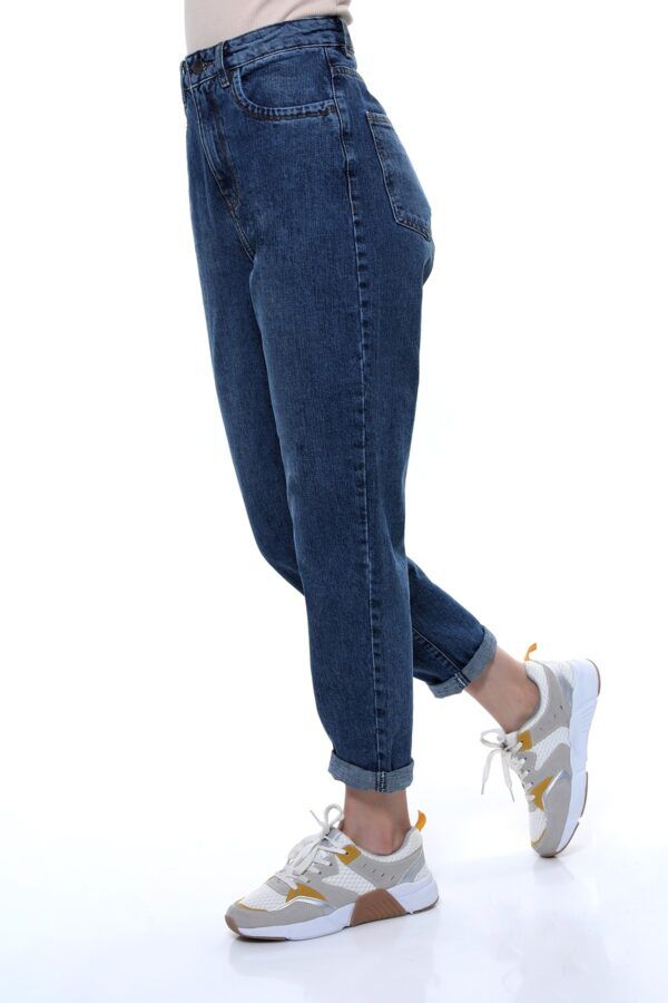 pantalon en dejine neuf jamais porté 