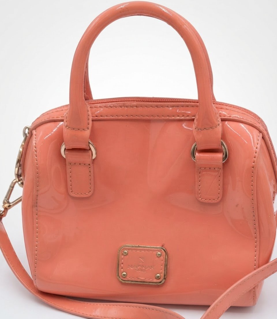 SAC NAF NAF AUTHENTIQUE AVEC LE NUMÉRO DE LA SÉRIE NEUF AVEC ÉTIQUETTE 