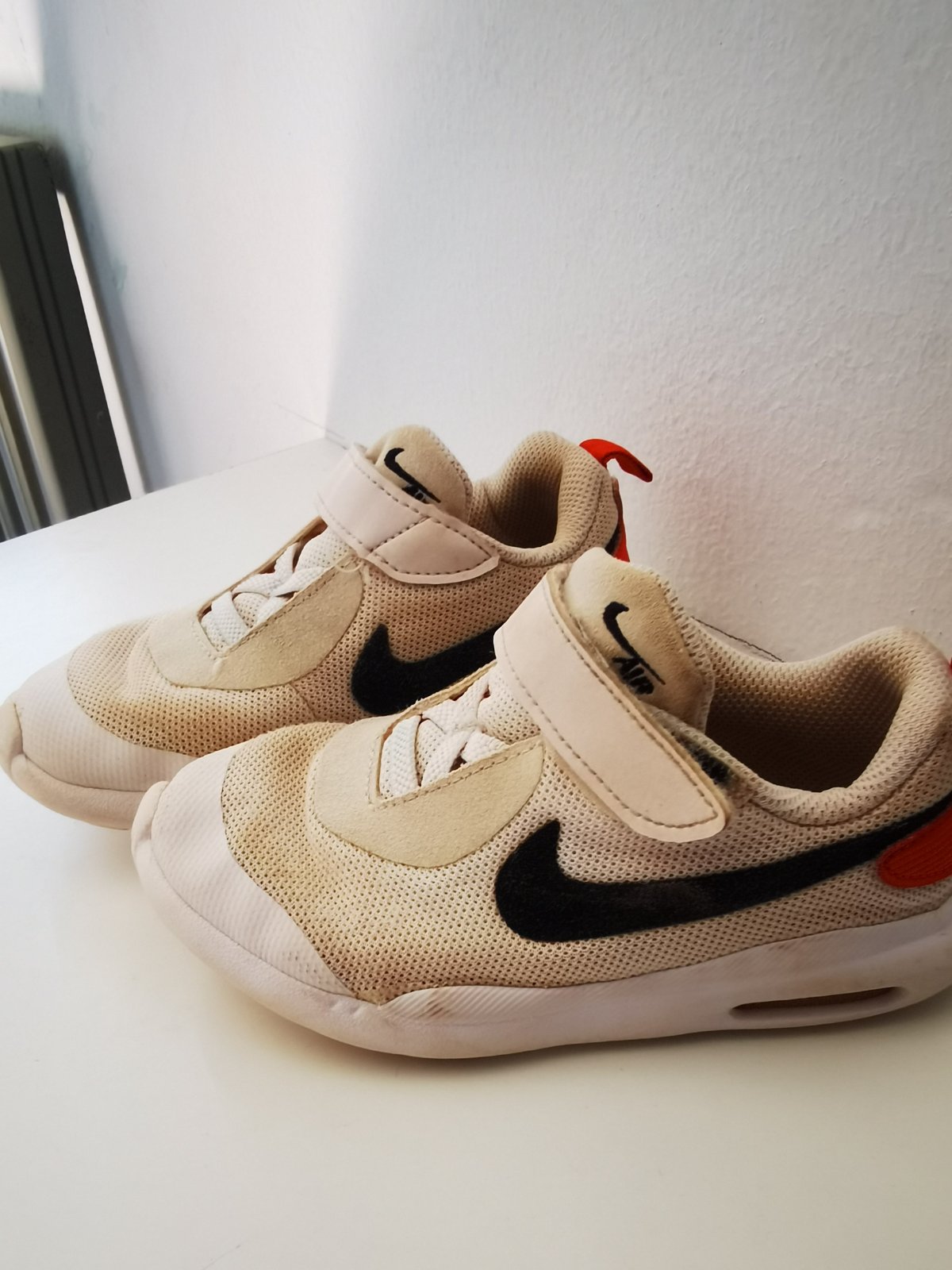 Basket nike authentique 