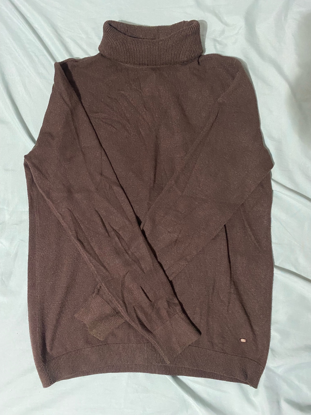 Pull marron 