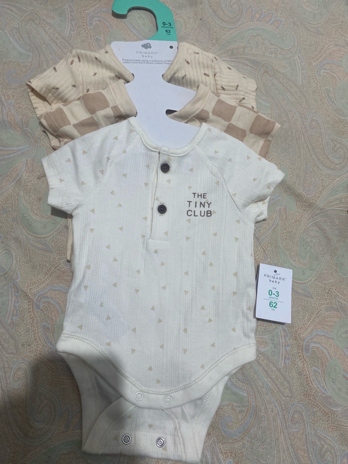 🔥Lot de 3 boddie demi manches Primark à 55dt🔥