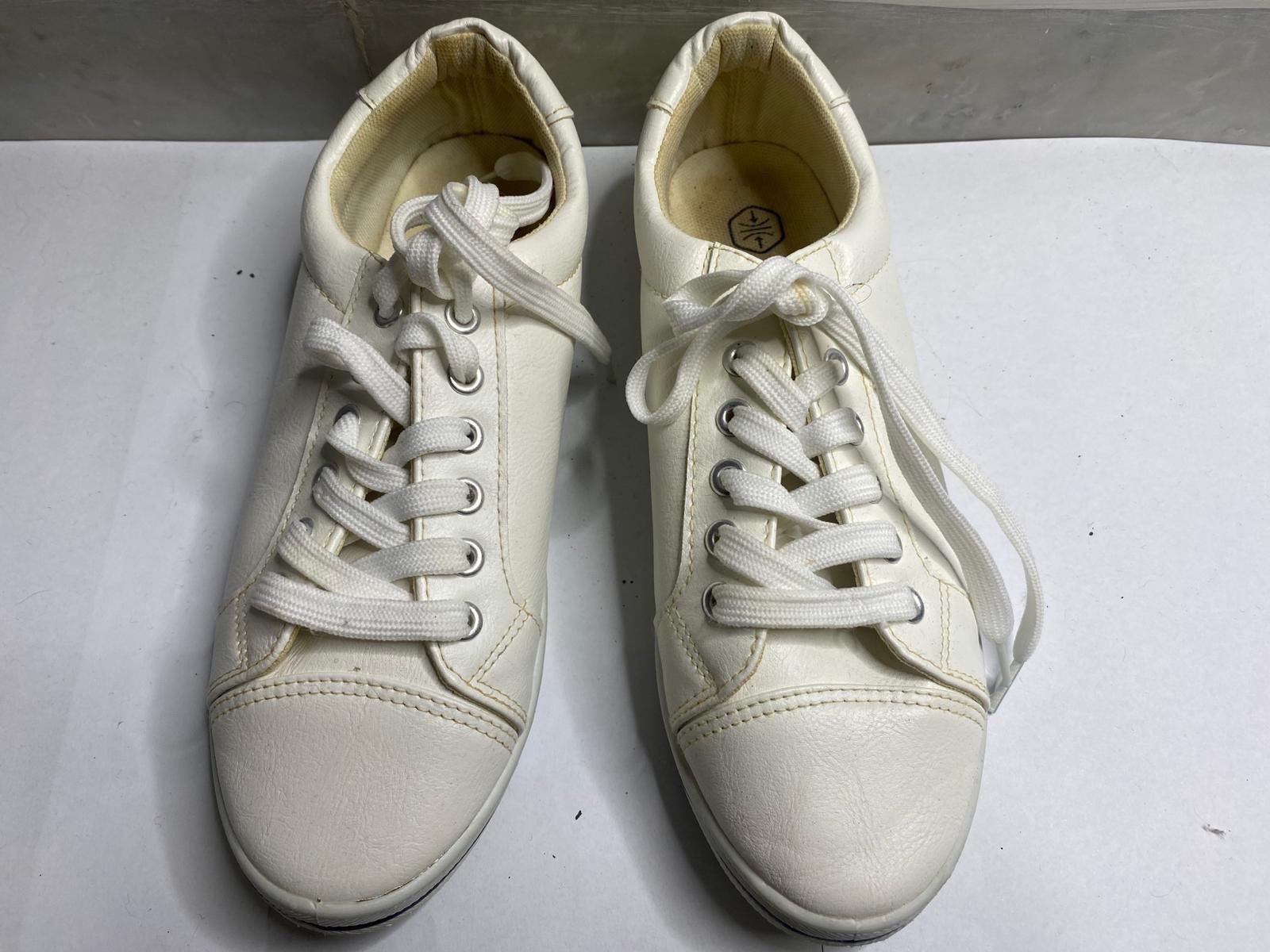 Baskets blanches en cuir 