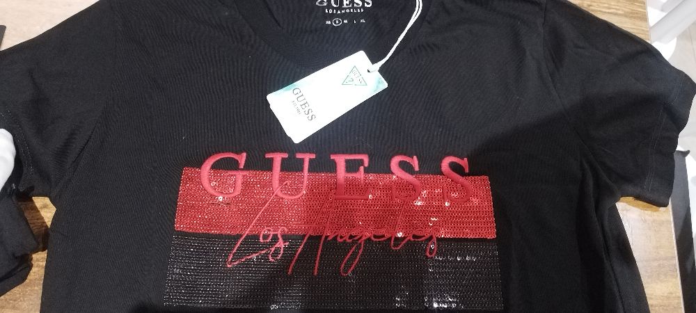 T-shirt Guess