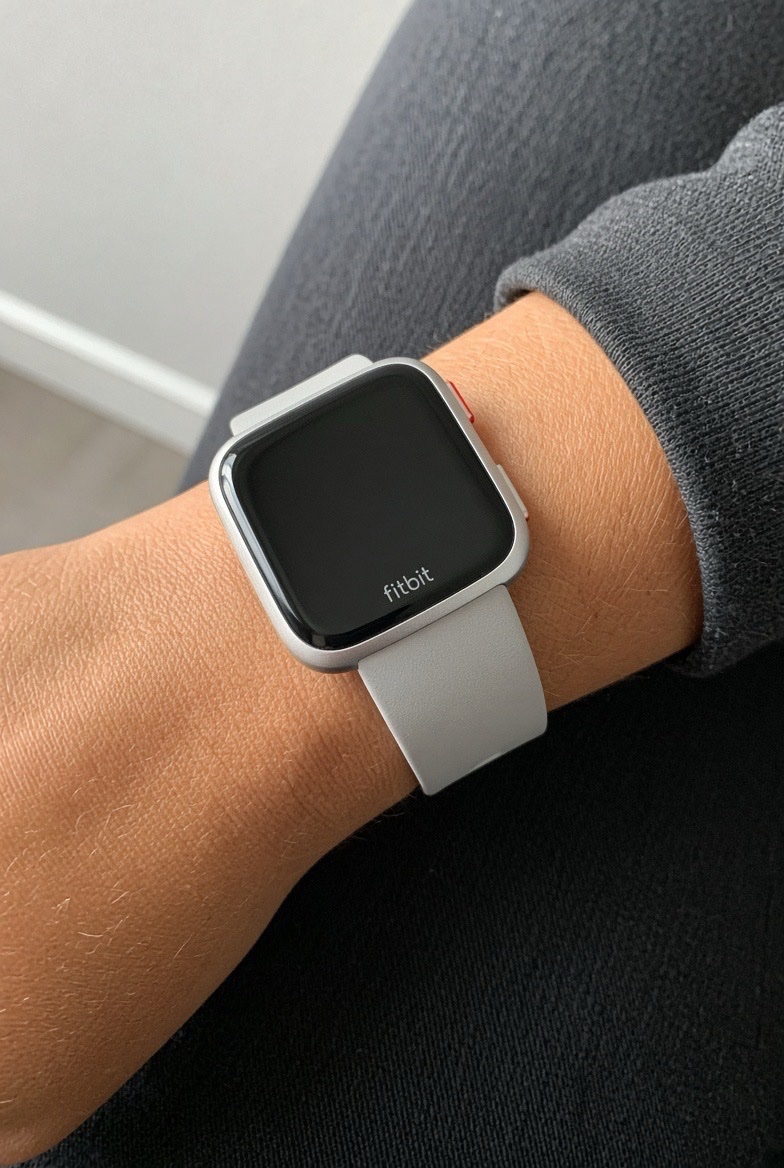 🔥 SAISIR – Fitbit Versa 2 – Bracelet gris clair