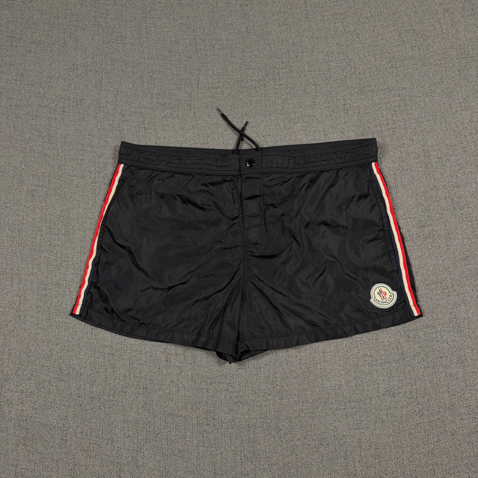 Short Moncler taille M