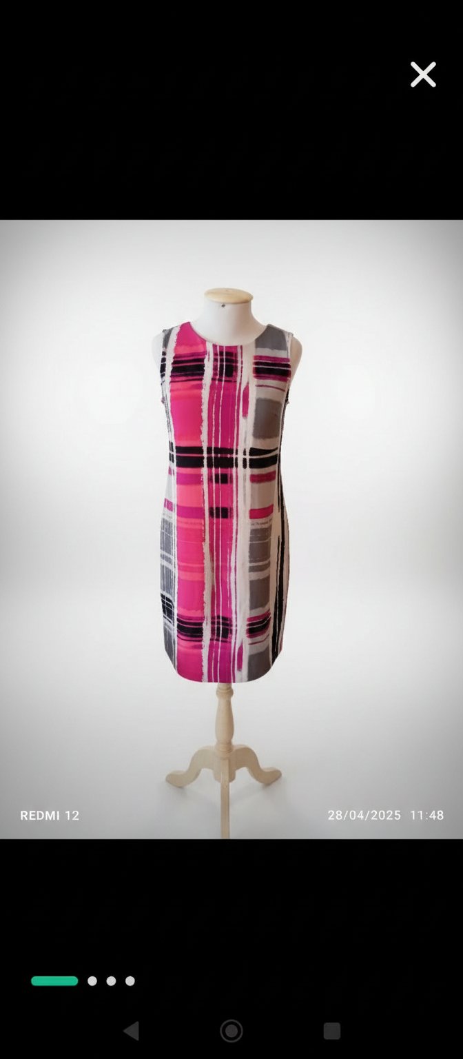 Robe avec étiquette 