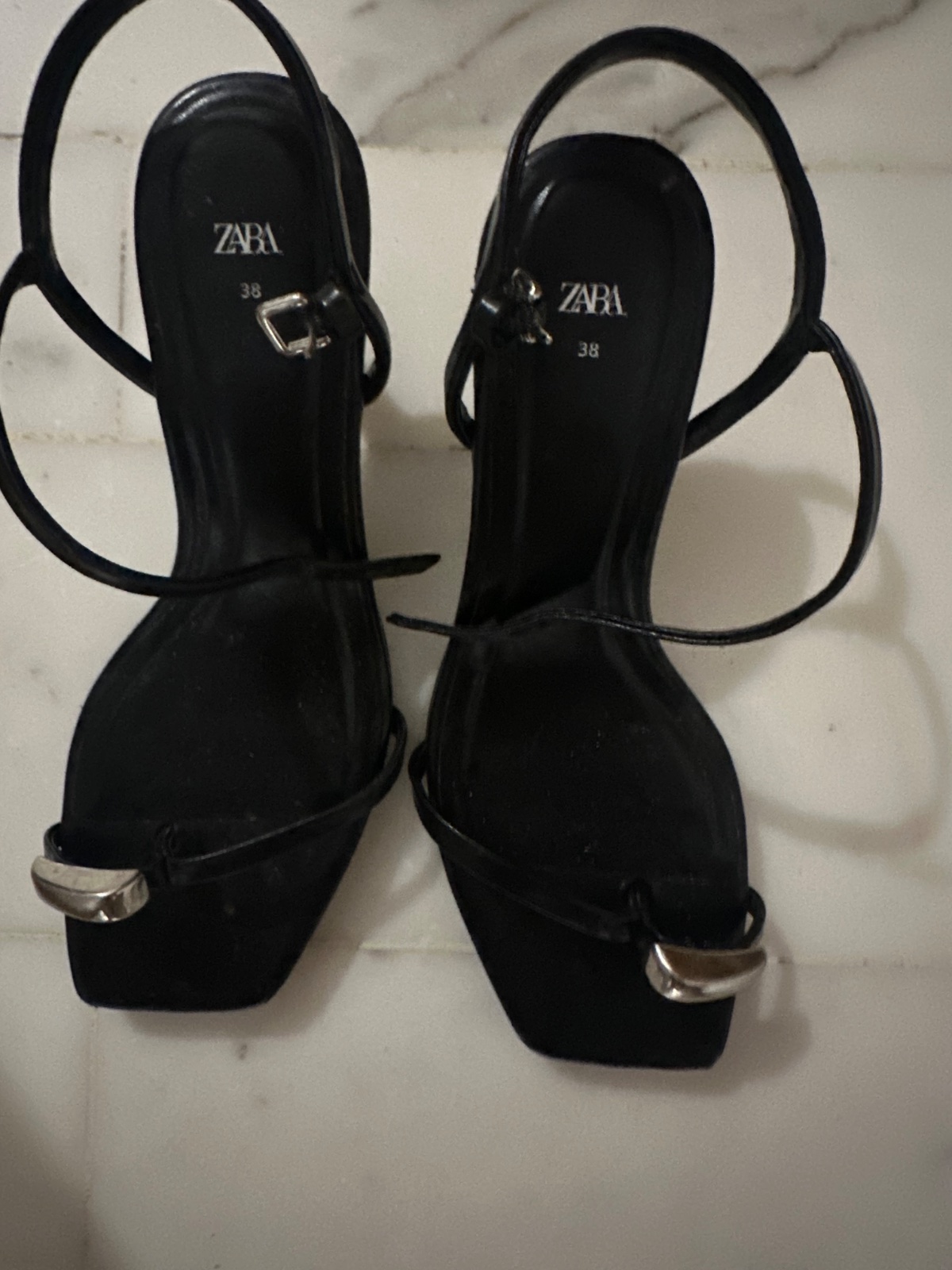 Magnifque talon zara 