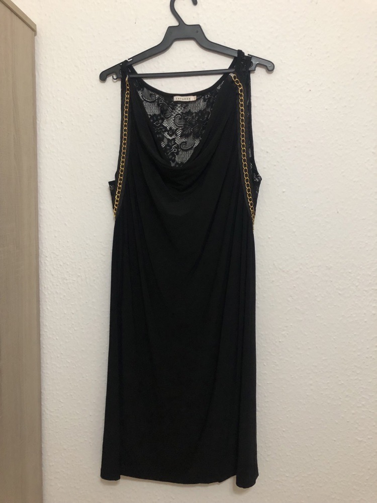 robe noir
