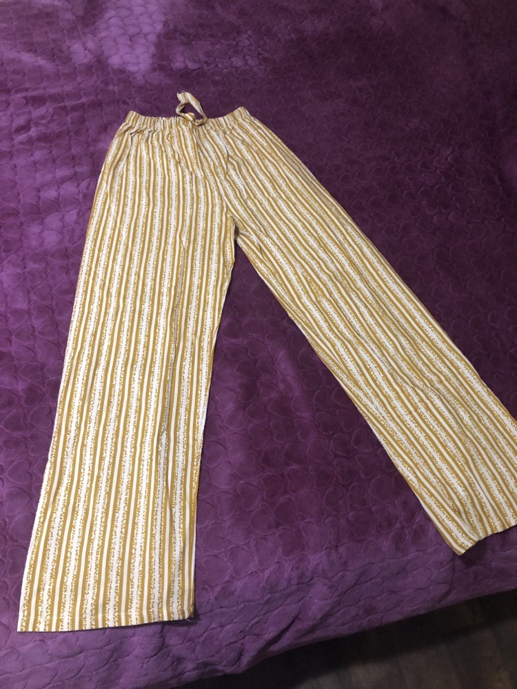 pantallon jaune