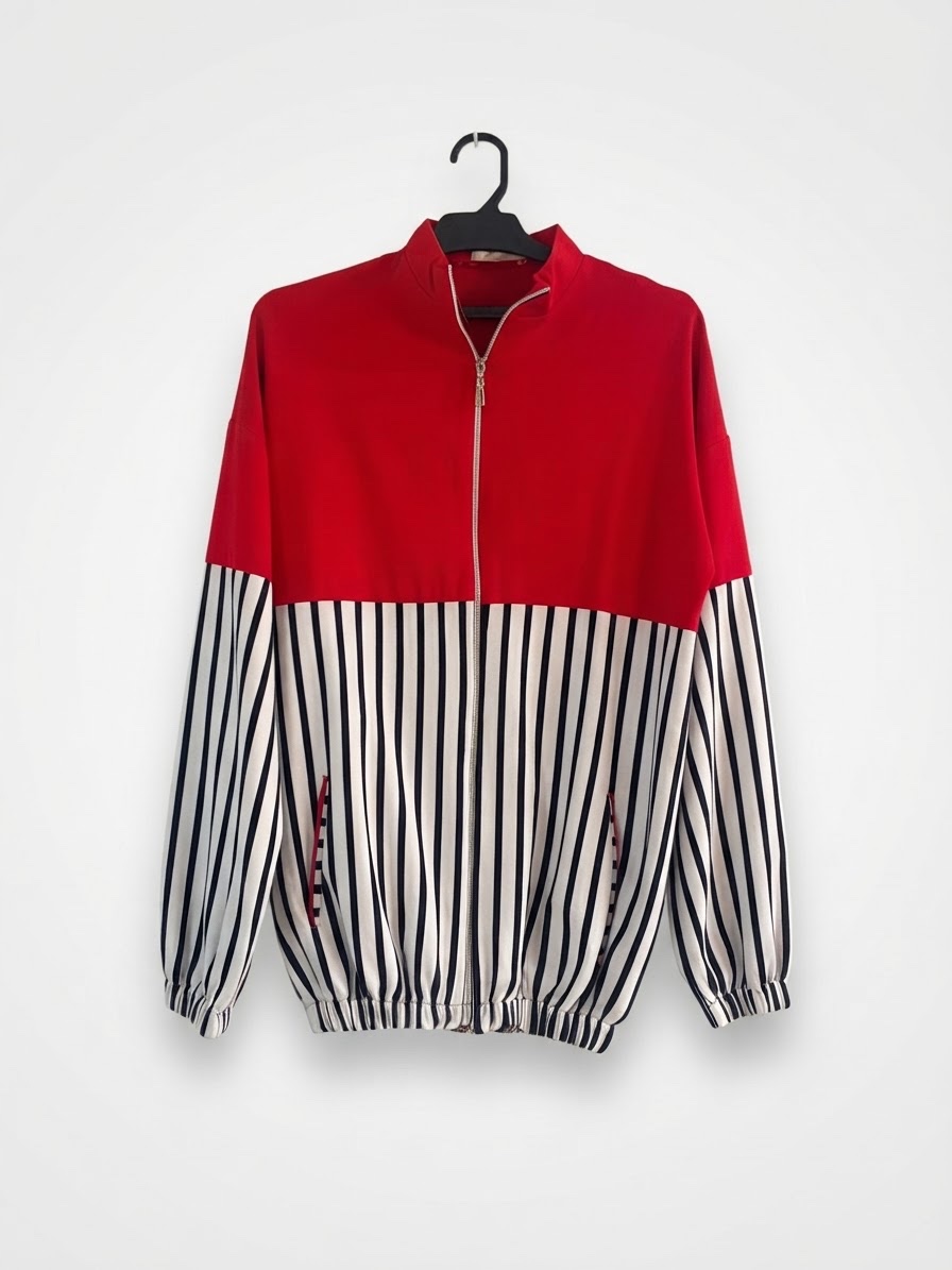 Veste rouge et blanc