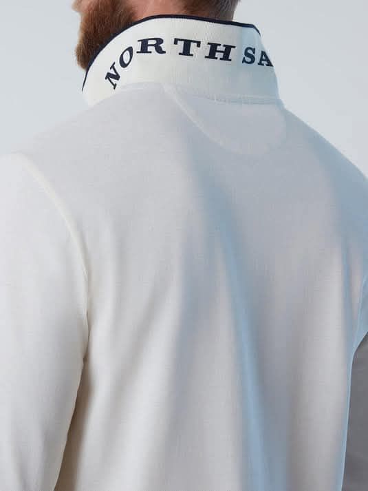 Polo de la marque the north face