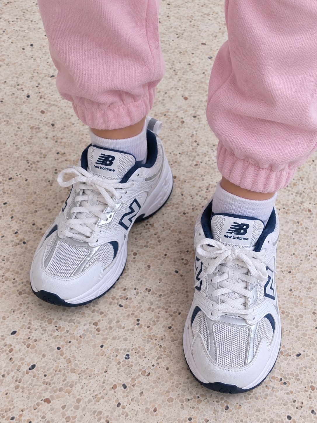 Baskets New Balance🤍💙