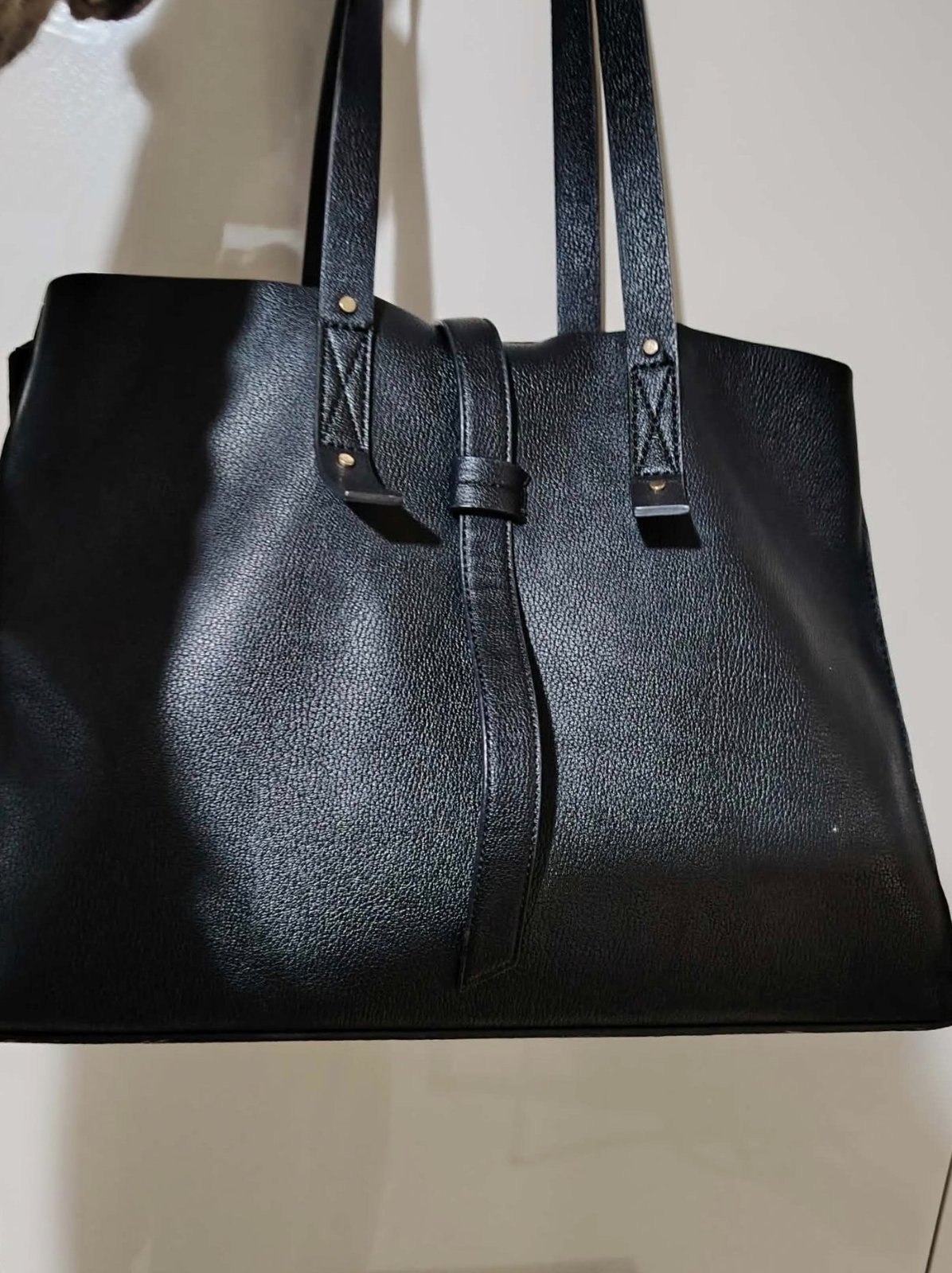 Sac shoppeur en vrai cuir Mango 