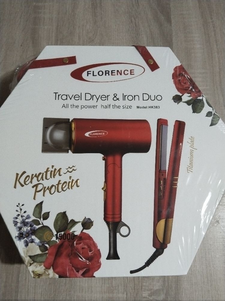 Seche cheveux avec plaque lissante cacheté 