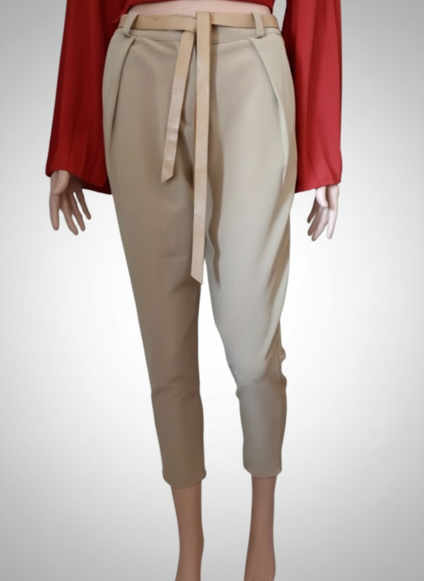 Pantalon biege , NEW COLLECTION , état neuf 
