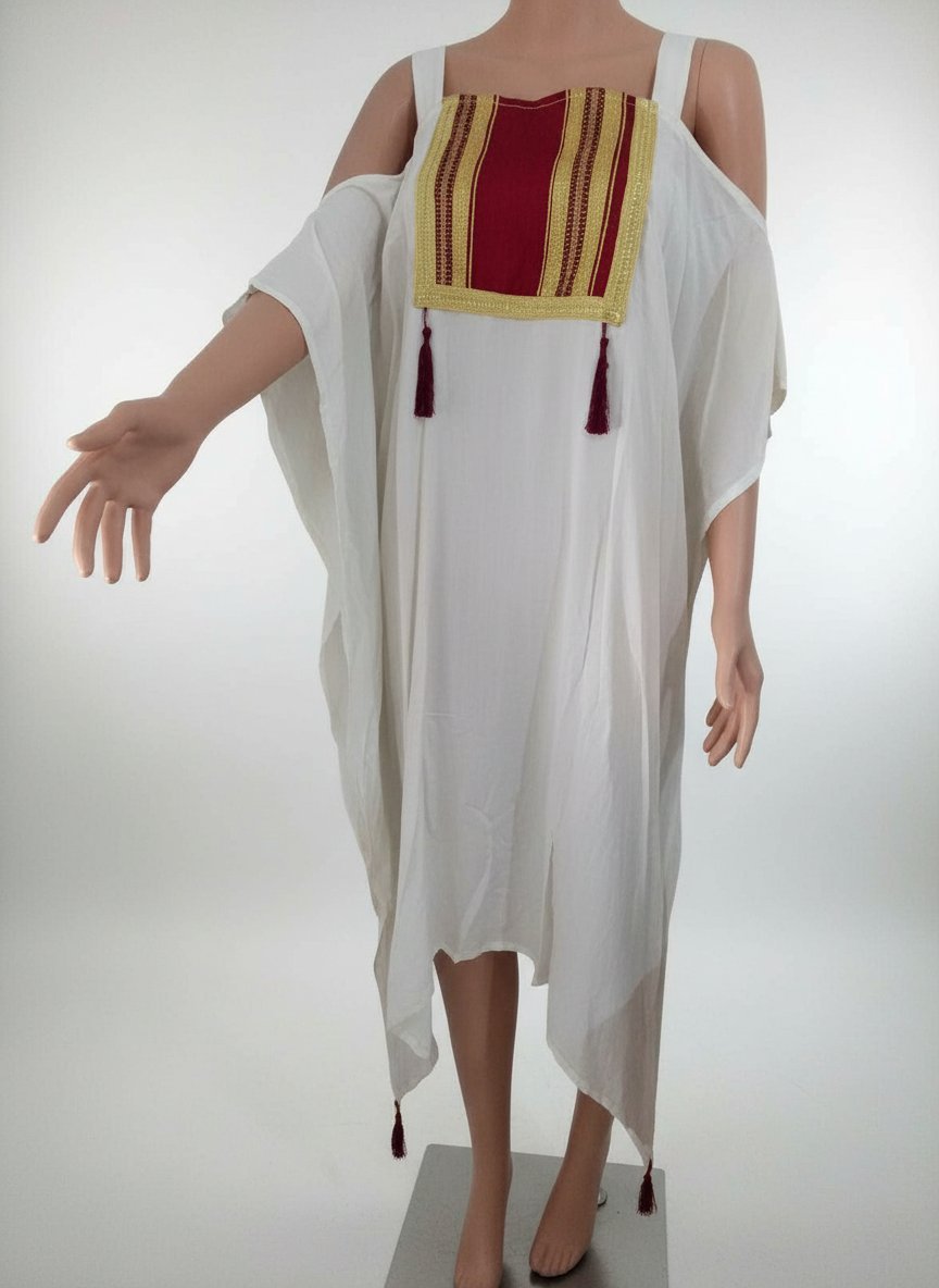 Robe blanc traditionnel , état neuf