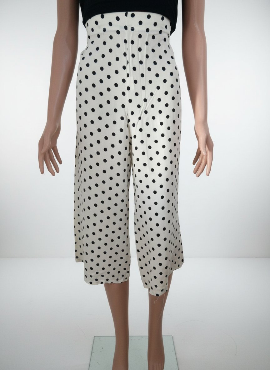 Pantacourt large femme , état neuf