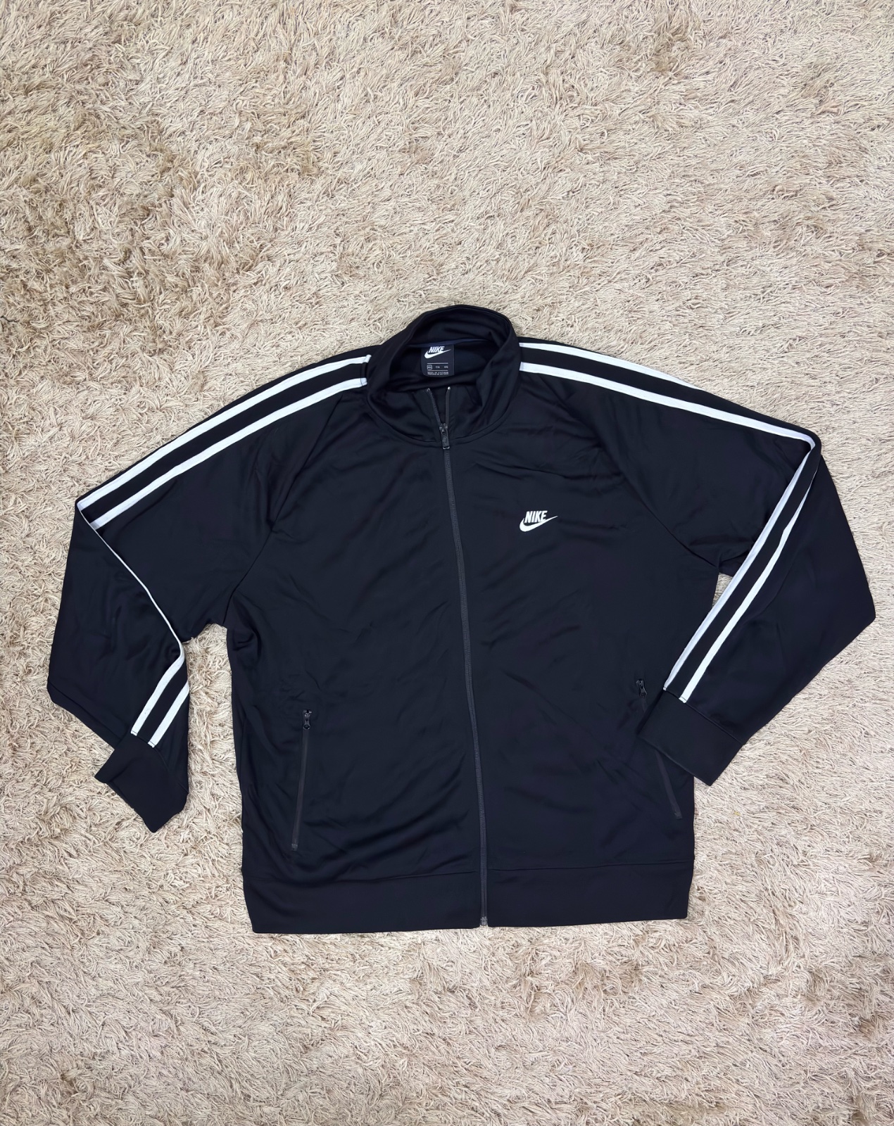 VESTE LÉGÈRE NIKE  ♠️🤍  Authentic✅