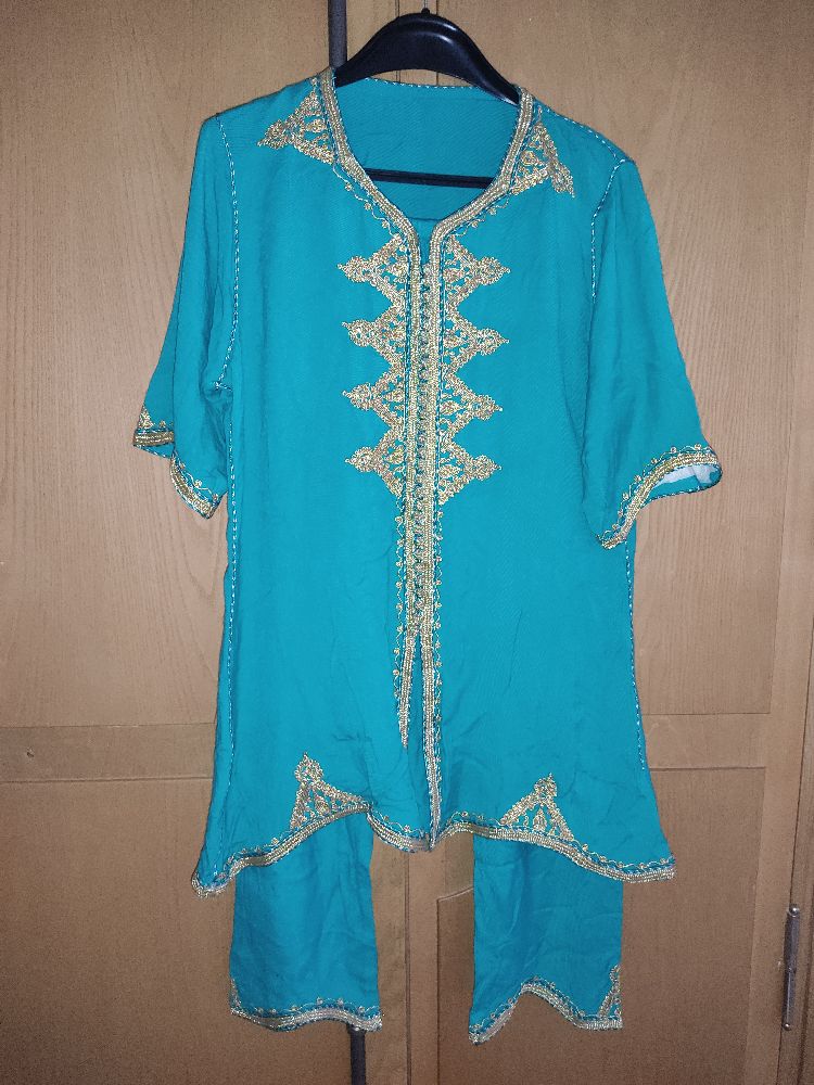 Ensemble traditionnelle 
