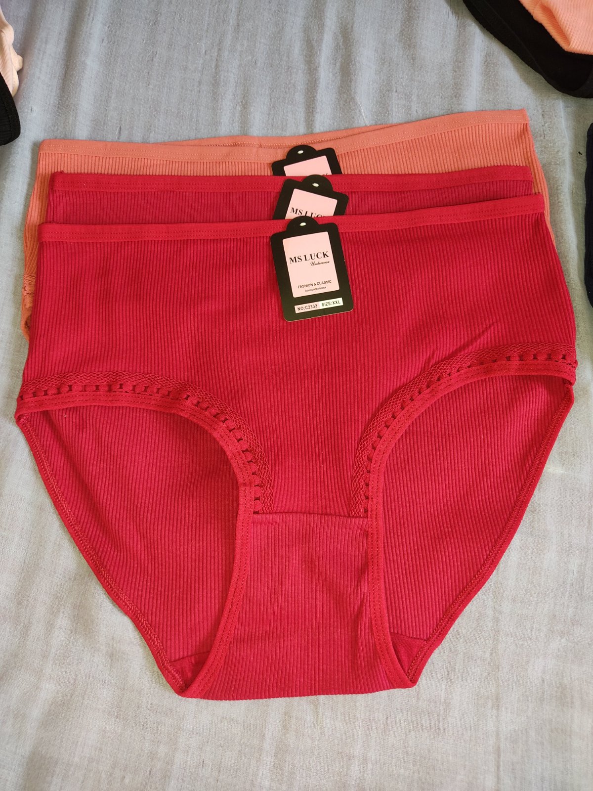 Lot 3 slips