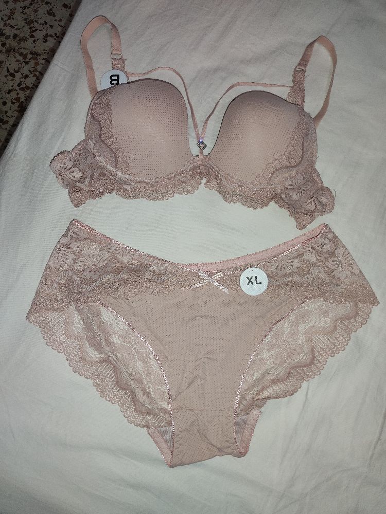 Lingerie 2 pièces neuf
