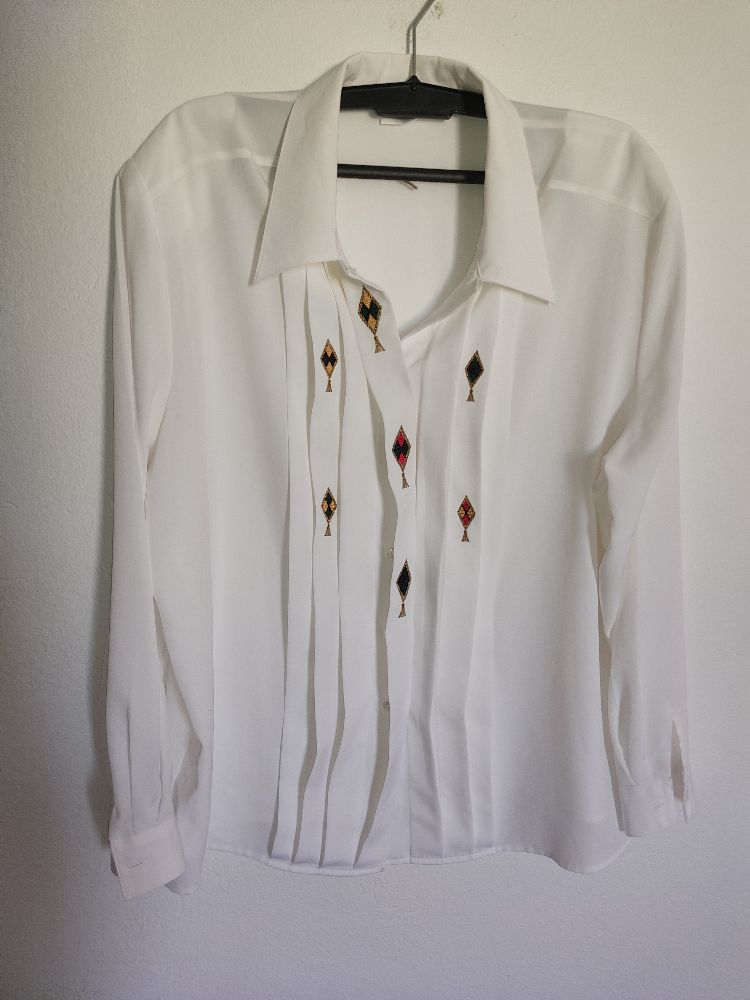 Chemise très chic 