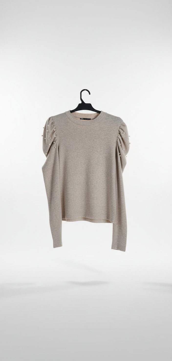 Pull beige avec perle yesser hlow ❤️🌹🌹