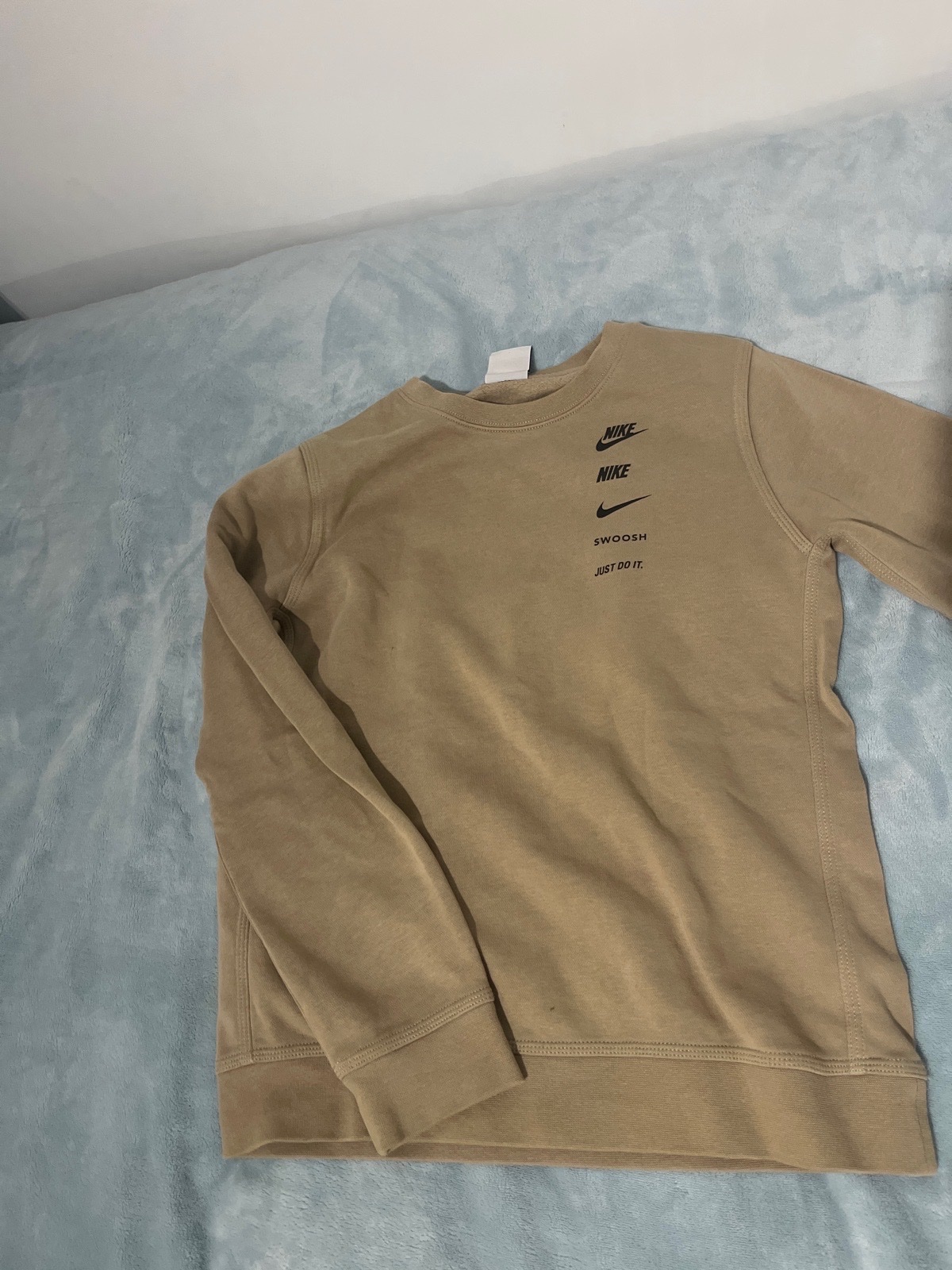 👕🤎 Sweat Nike beige – 11/12 ans